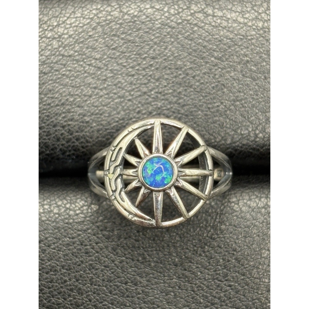 New Condition Sterling Silver Lab Blue Opal Sun Moon Ring Size 7 G29